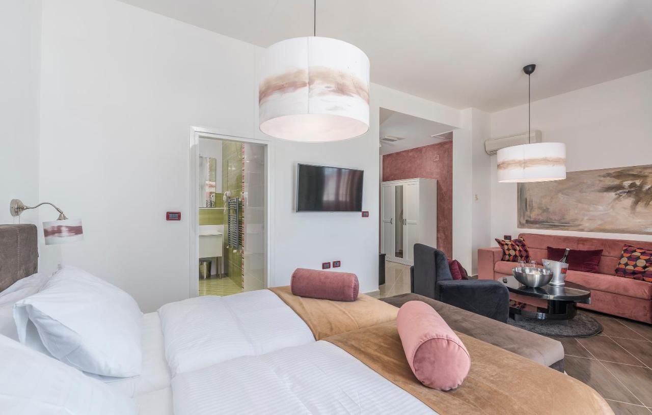 Rooms Porto Savudrija Eksteriør billede